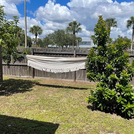 Cozy 3 Bedroom Home Close To Everything In Tampa! Buitenkant foto