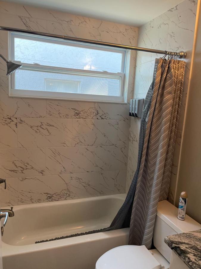 Cozy 3 Bedroom Home Close To Everything In Tampa! Buitenkant foto
