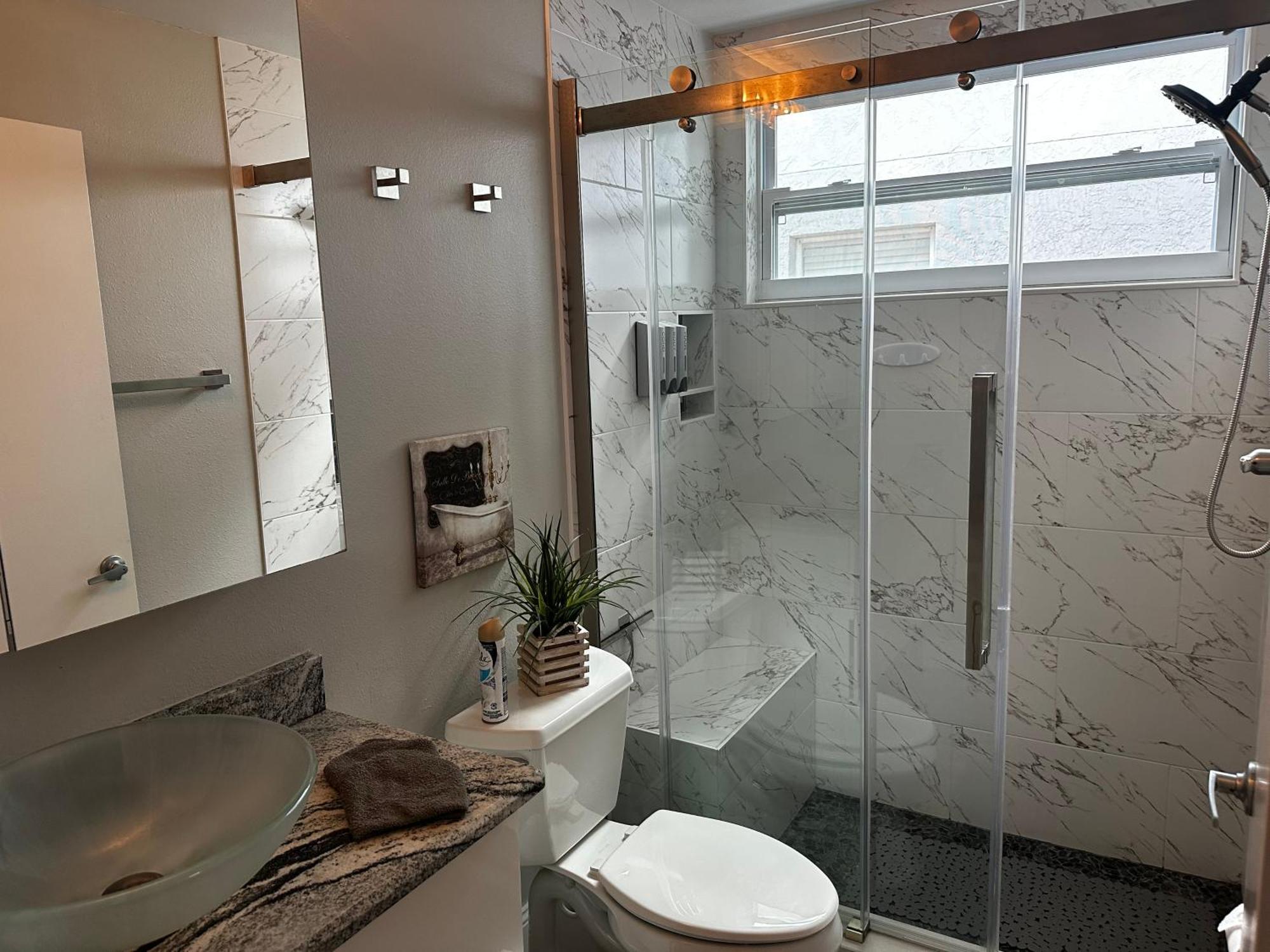 Cozy 3 Bedroom Home Close To Everything In Tampa! Buitenkant foto